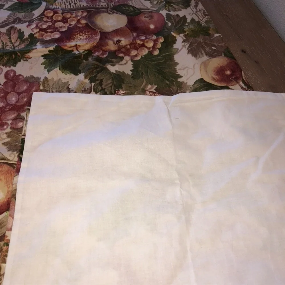 Handmade Fall Table Runner Fruit Basket Grapes 73